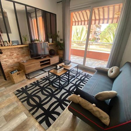 Appartement Vue Mer Avec Place De Parking Privee 圣马克西姆 外观 照片