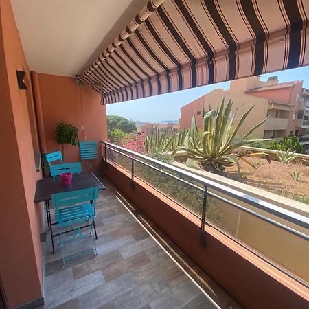 Appartement Vue Mer Avec Place De Parking Privee 圣马克西姆 外观 照片