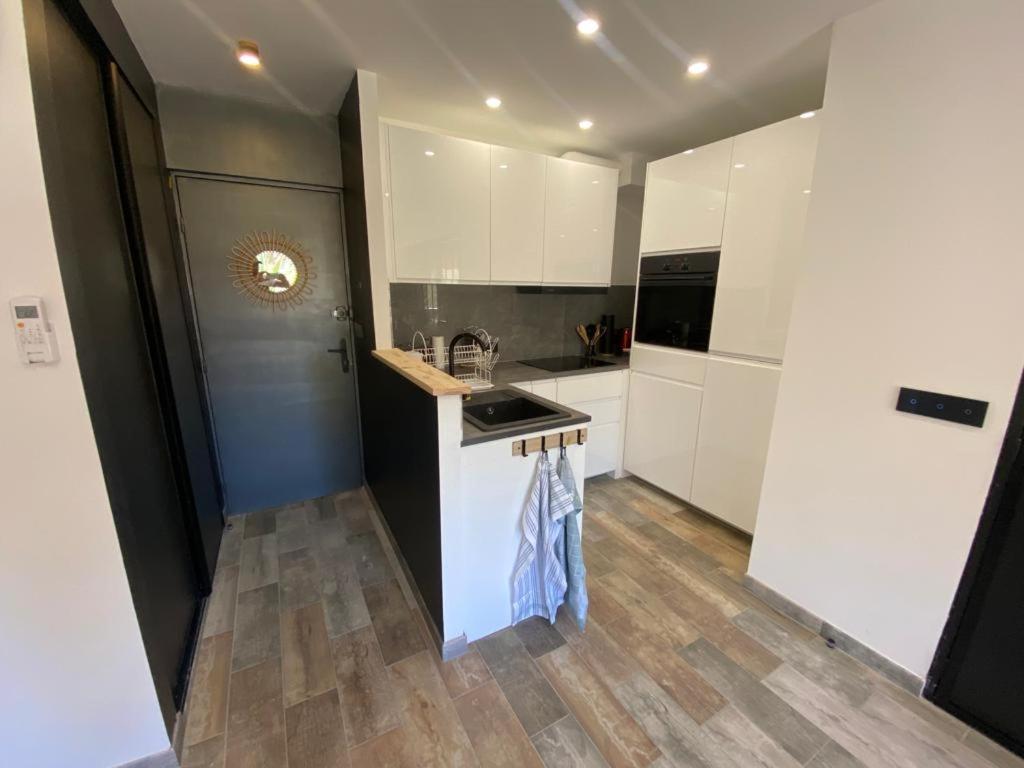 Appartement Vue Mer Avec Place De Parking Privee 圣马克西姆 外观 照片